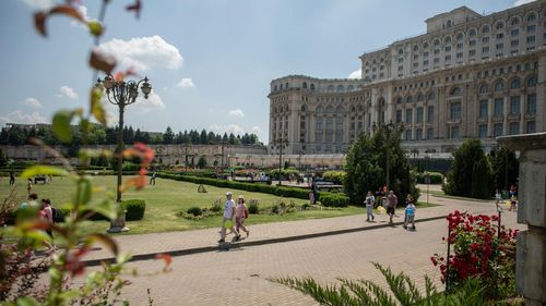 Camera Deputaţilor cumpără software pentru sistemul de control al accesului în valoare de peste 460.000 de lei / Criteriul de atribuire este "preţul cel mai scăzut