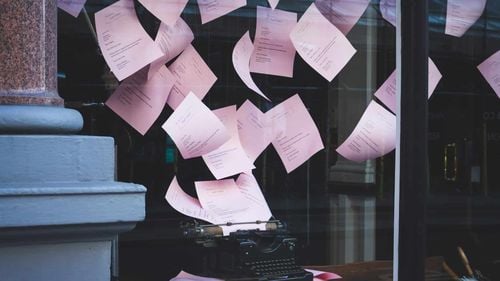 Dublă măsură în Legea Bolojan: norma didactică nu crește obligatoriu și pentru profesorii universitari, ci doar pentru cadrele didactice din preuniversitar