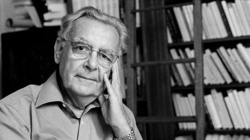 Jurnalistul TV Bernard Pivot, care i-a făcut pe francezi să iubească lectura, a murit la 89 de ani / Ce se întâmpla în emisiunea ”Bouillon de culture” este aproape de neimaginat azi