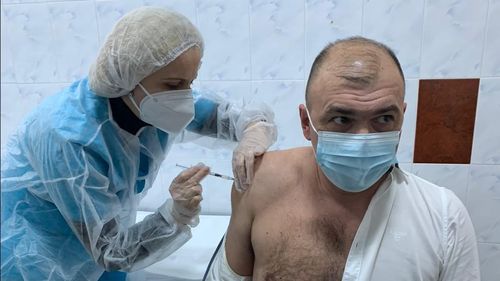 Și primarul municipiului Caransebeș, Felix Borcean, s-a vaccinat anti-COVID