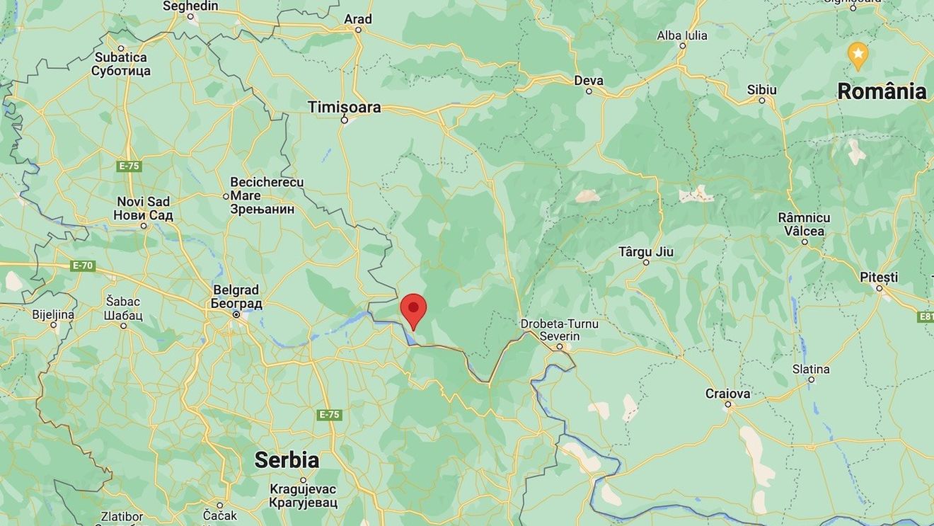 Traversarea Dunării cu bacul de la Moldova Nouă în Serbia se amână. În lipsa unui operator economic, primarii din zonă se gândesc să preia ei administrarea bacului