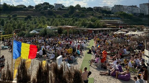 VIDEO Unde vedem meciurile Euro 2024 în marile orașe: La Constanța, pe ecrane gigant pe plajă sau în parc/ Alte locuri special amenajate ca să vezi meciurile din Campionatul European