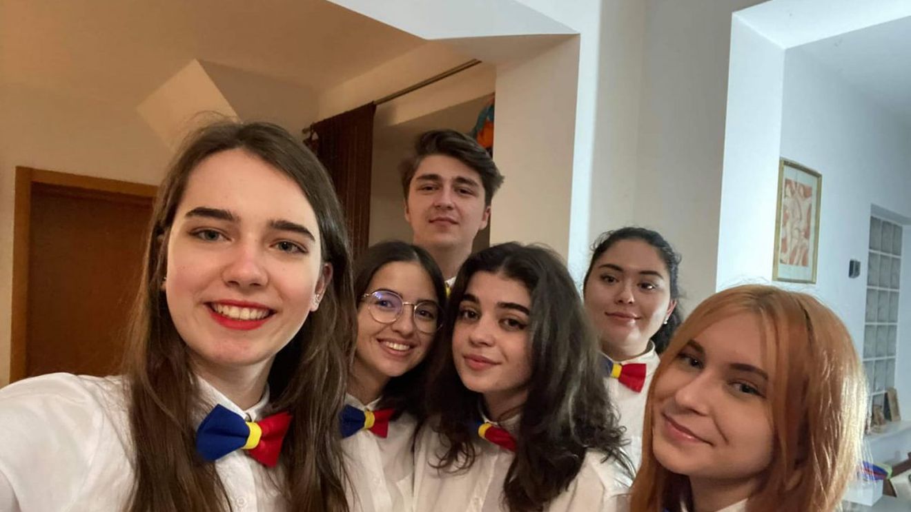 Performanță istorică a echipei naționale a României, la Campionatul Mondial de Dezbateri pentru Elevi: Locul 8 în lume și cea mai bună echipă vorbitoare de engleză ca limbă străină