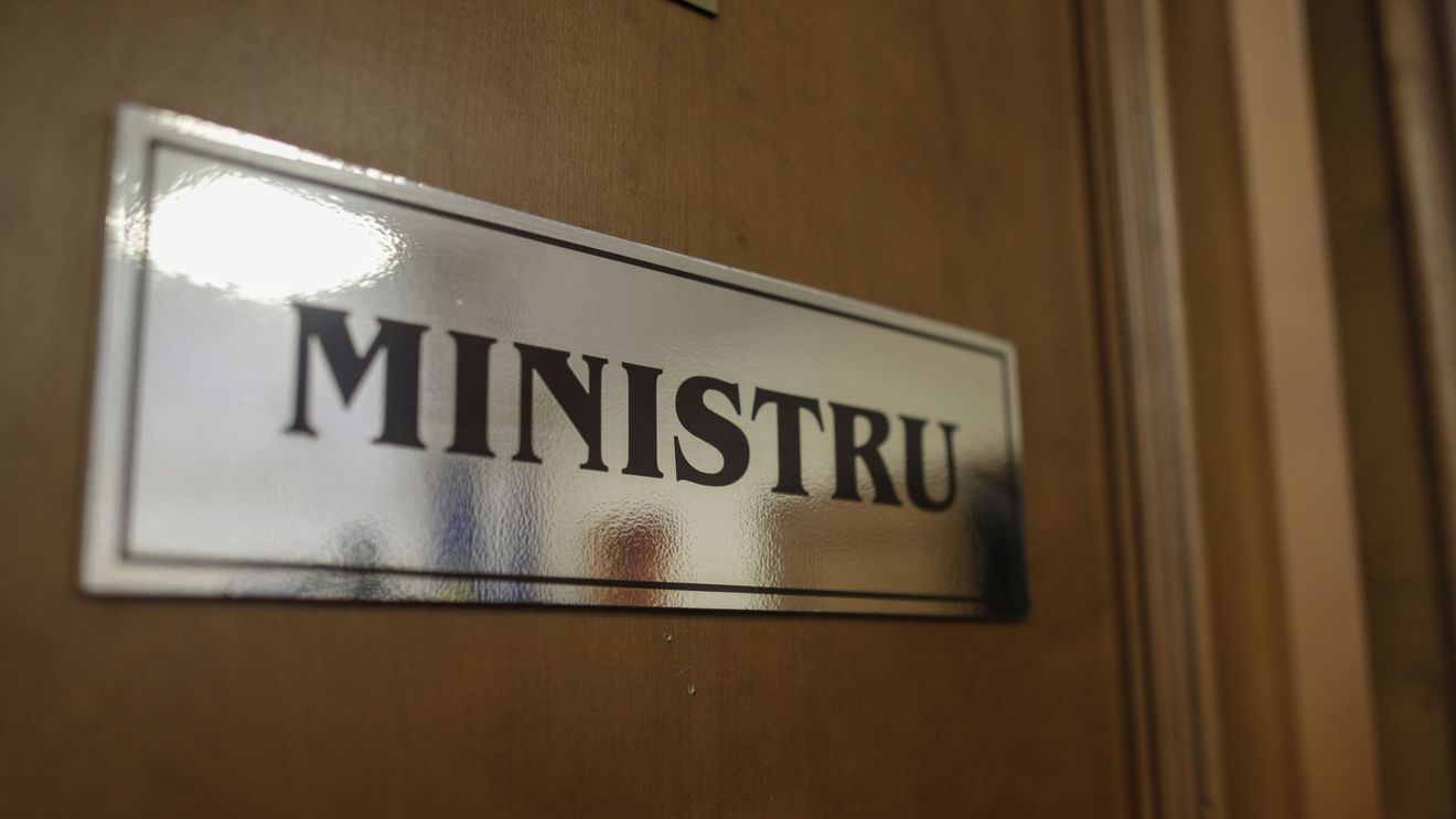 Ministrul Educației, Daniel David, este în concediu de odihnă