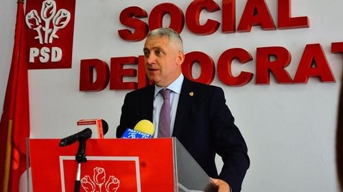 Adrian Ţuţuianu, numit secretar de stat în cadrul SGG / Dan Reşitnec, numit secretar general adjunct al Guvernului