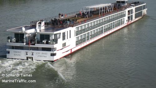 Nava „Viking Rinda” cu 166 de turişti la bord, majoritatea americani, escală în portul Constanţa / Nava deschide sezonul de croaziere