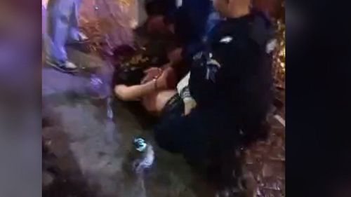 Şedinţă operativă la MAI, în contextul concertului artistului Max Korzh, care a stârnit și o bătaie în centrul Capitalei între două grupuri de români și ucraineni  / Patru persoane, reținute