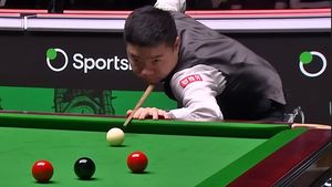 Snooker de gală la CM: Ding Junhui strălucește și anunță un duel istoric cu Zhao Xintong