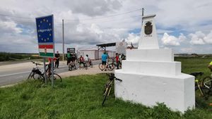 Tură ciclistă transfrontalieră între România, Ungaria și Serbia, înainte de intrarea oficială în Schengen