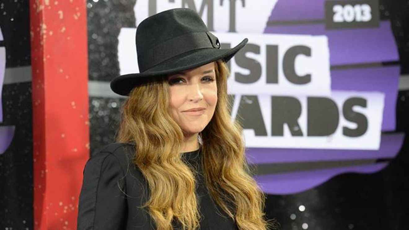 Lisa Marie Presley, fiica lui Elvis, a murit la vârsta de 54 de ani