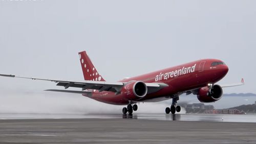 O companie aeriană groenlandeză, solicitată să ajute la supravegherea militară