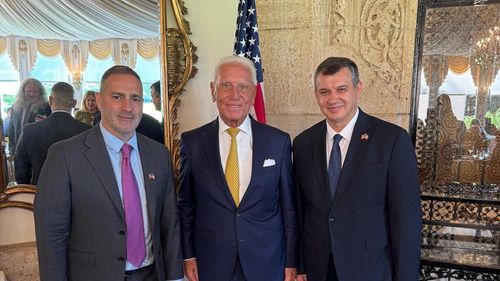Europarlamentarul Eugen Tomac: Comunitatea românească din SUA a sărbătorit Ziua României la Mar-a-Lago, reședința președintelui Donald Trump