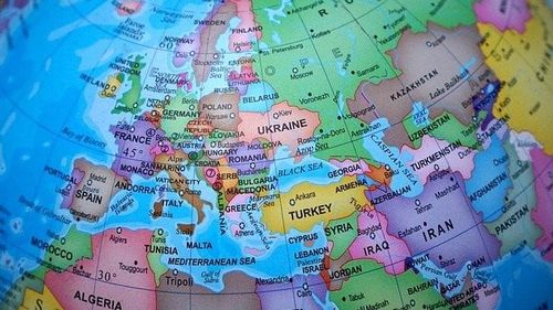 Turul variantelor COVID-19 în lume: Mai contagioase, mai rezistente, mai răspândite