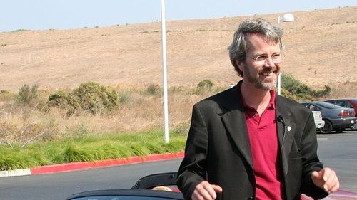 INTERVIU Martin Eberhard, cofondatorul Tesla: În curând modelele electrice vor fi mai ieftine față de mașinile care funcționează pe benzină