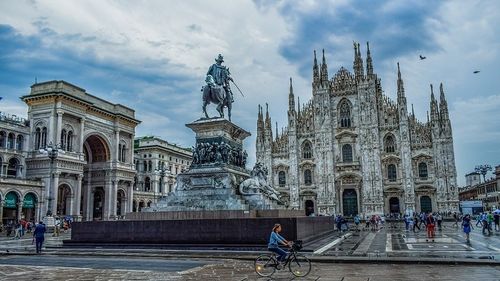 Italia înregistrează un nou excedent comercial în februarie