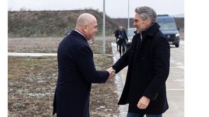 FOTO Ilie Bolojan s-a întâlnit la Baza Aeriană de la Câmpia Turzii cu premierul Țărilor de Jos