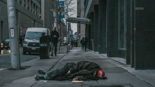 Donald Trump vrea ca oamenii fără adăpost să părăsească "imediat" Washingtonul / ”Le vom oferi locuri unde să doarmă, dar departe de capitală”