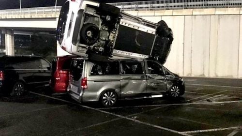 Un angajat concediat de la o fabrică Mercedes-Benz din nordul Spaniei a distrus 69 de mașini nou-nouțe, ca să se răzbune