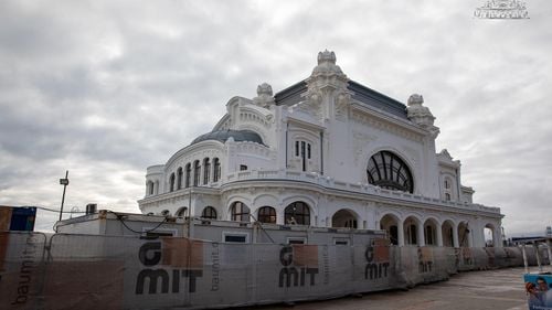 Premierul Ciolacu anunţă că săptămâna viitoare se termină lucrările de refacere a Cazinoului din Constanţa