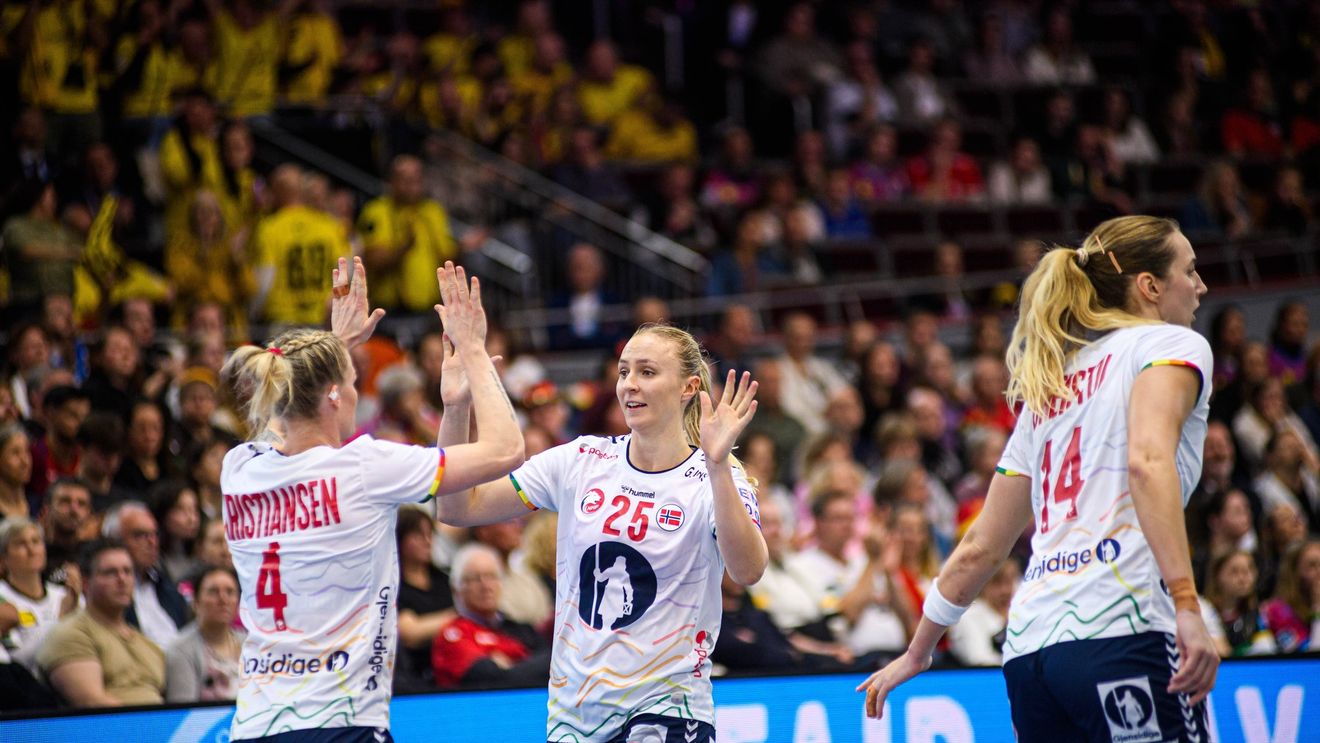 Meciuri din Campionatul European de handbal feminin, găzduite în România la Cluj și Oradea