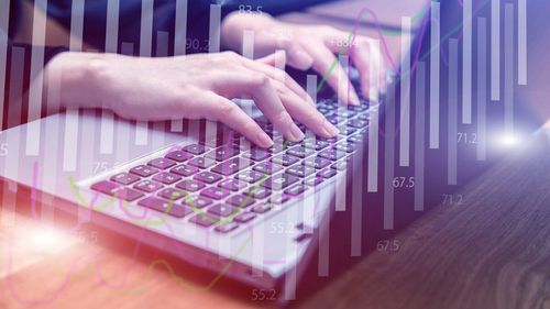 Piața muncii în sectoarele în care s-au tăiat facilități fiscale în 2023: Ce salarii se câștigă în IT, Construcții, Agricultură, la început de an? Scădere semnificativă a ofertelor de job-uri în IT, sector afectat de concedierile anunțate de giganții mondiali ai tehnologiei