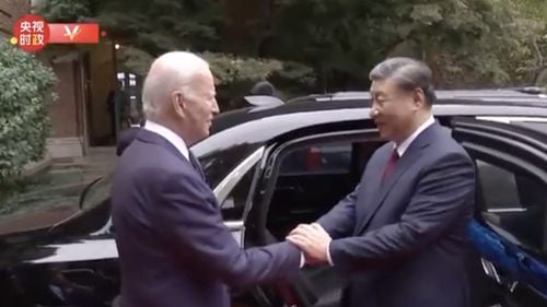 Un videoclip în care Biden laudă limuzina lui Xi Jinping s-a viralizat pe rețeaua socială chinezească Weibo