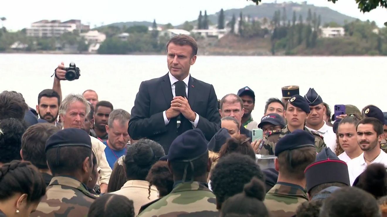 Macron anunţă o revizuire a Constituţiei pentru acordarea unui „statut nou” Noii Caledonii, care „a ales să rămână franceză”