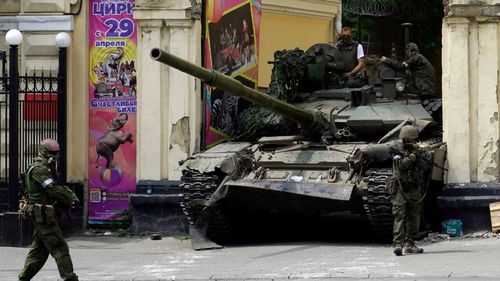 Ministerul rus al Apărării anunță pregătiri pentru transferarea echipamentelor militare grele ale mercenarilor Wagner către armata rusă