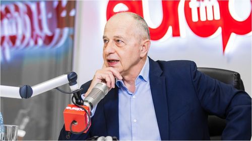 Geoană spune că va lua o decizie privind candidatura la prezidenţiale după ce termină contractul la NATO: Mă opreşte lumea pe stradă şi mă întreabă dacă o să candidez şi le spun sincer că nu ştiu, am o treabă de făcut