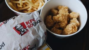 KFC vinde toate restaurantele și franciza din Rusia și iese complet de pe această piață, din cauza războiului început în Ucraina