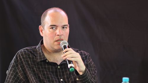 INTERVIU Sociologul Barbu Mateescu: Marea nevoie a ”diasporei muncitorești” care l-a votat pe Simon este schimbarea / Ei percep România într-o dezagregare masivă / Cum gândește ”diaspora sofisticată” a lui Nicușor Dan / PLUS: Cât mai rezistă în funcție premierul Ilie Bolojan? 