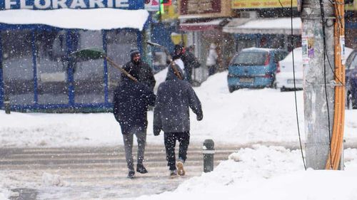 Noul Consiliu de Adminstrație de la Compania pentru Investiții Rutiere (CNIR) : doi foști directori generali din CNAIR, un secretar de stat în Ministerul Transporturilor și consilierul ministrului Grindeanu, Cătălin Urtoi, recent exclus dintr-o asociație civică pentru propagandă pro PSD