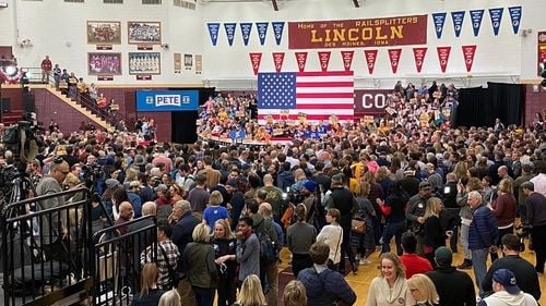 Economia, pandemia sau controlul armelor de foc. Ce poziții au Biden și Trump în chestiunile care îi interesează pe americani?