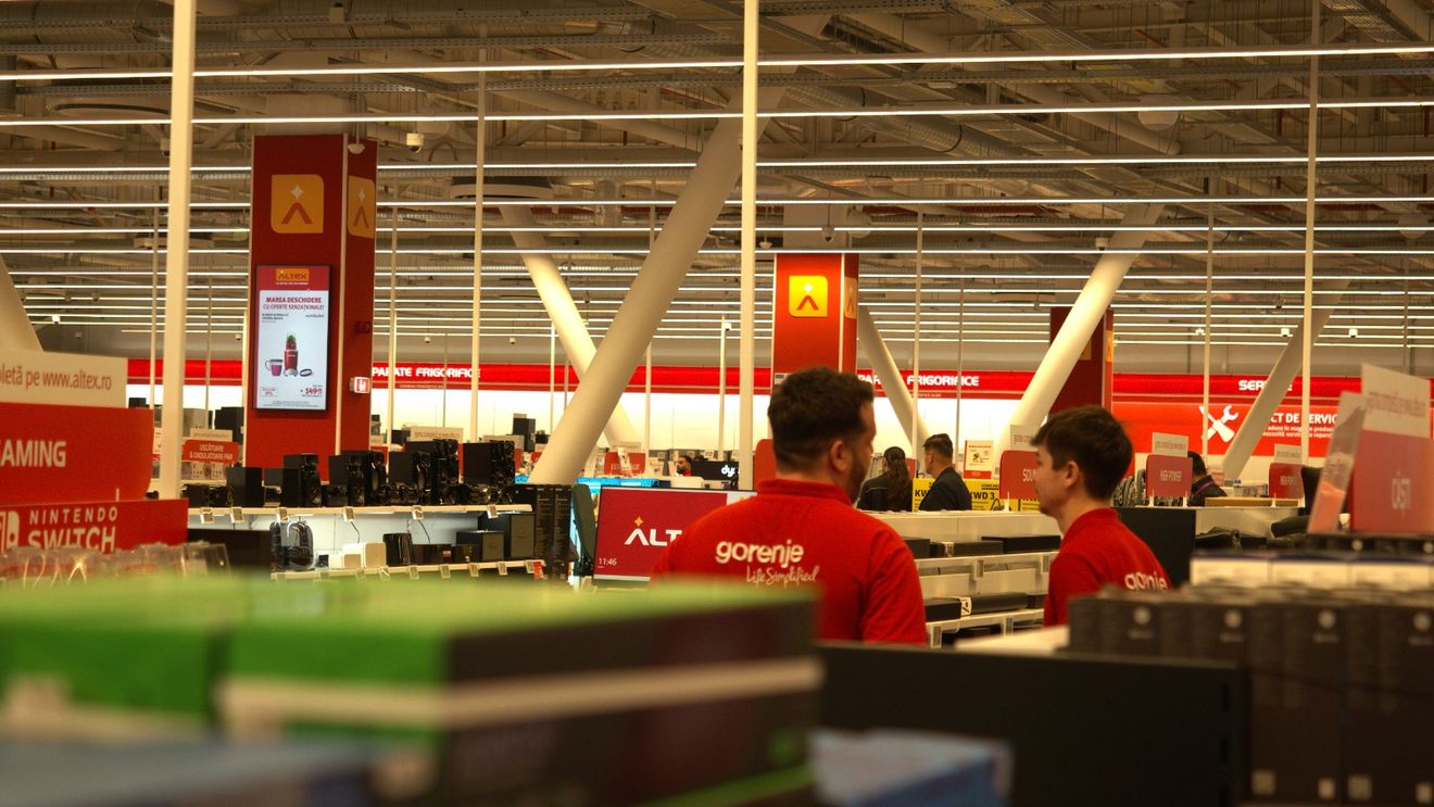 Altex deschide la Drobeta-Turnu Severin unul dintre cele mai mari magazine din rețea și testează integrarea unei noi categorii – bucătăriile