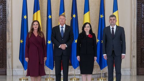 Simona Bucura-Oprescu și Nataliau Intotero au depus jurământul ca miniștri ai Muncii, respectiv Familiei