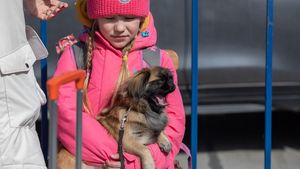830 de copii refugiaţi din Ucraina au fost înregistraţi în prima săptămână de la lansarea platformei Primero, care va asigura monitorizarea acestora pentru asigurarea protecţiei şi serviciilor necesare