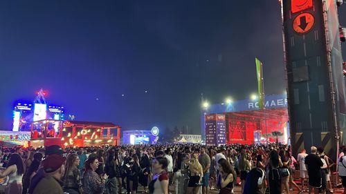 UPDATE Rapperița Nicki Minaj și-a anulat concertul de la SAGA cu 3 ore înainte să urce pe scenă: A invocat motive de securitate din cauza ”protestelor din România” / Singurul protest de luni: Contabilii, în Piața Constituției / Alte probleme la SAGA