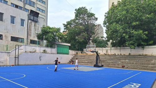 Peste 45% dintre şcolile nou construite sau modificate din Vâlcea nu au autorizaţie de securitate la incendiu