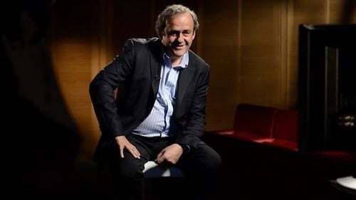 Fostul mare fotbalist Michel Platini, reținut în Franța pentru acuzații grave de corupție: procurorii îl acuză că a atribuit Qatar organizarea Campionatului Mondial contra unor favoruri
