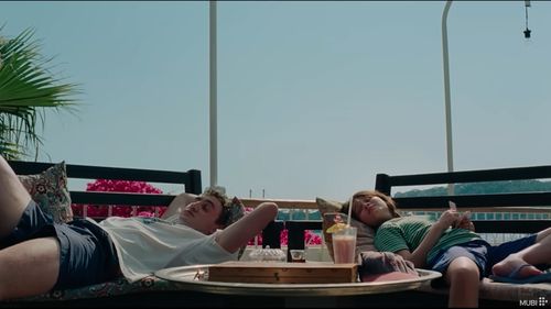 Cele mai bune 20 de filme despre vacanță / O selecție surprizătoare cu regizori și actori mai puțin cunoscuți