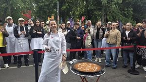 VIDEO FOTO | Va reprezenta România la Campionatul Mondial de Paella de la Valencia/ Chef Ioana Camelia Mihai: „O paella corectă înseamnă tehnică și echilibru. Una premiată are personalitate, sensibilitate și o precizie matematică în fiecare detaliu”