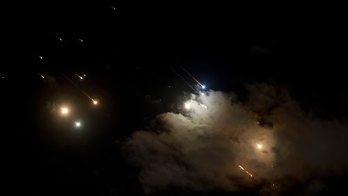 UE recomandă companiilor aeriene să evite spațiul aerian iranian / Armata israeliană, implicată în „confruntări la mică distanță” în Liban / 8 soldați israelieni, uciși în lupte / Ayatollahul Khamenei transmite Occidentului să „dispară” din regiune / Axios: Israelul va lansa „represalii semnificative” împotriva Iranului