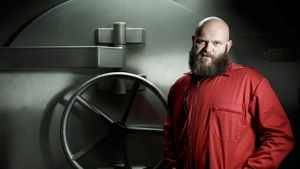 VIDEO Ce n-o să aflați de pe Netflix despre Casa de Papel: Helsinki a locuit 3 ani în Drumul Taberei, vorbește românește și s-a mutat în Timișoara după ce a participat la un festival de punk: Salut toți românașii! Stați în case!