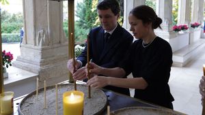 GALERIE FOTO Nicușor Dan și partenera Mirabela Grădinaru, la ceremonia solemnă închinată domnitorului Grigore Alexandru Ghyka