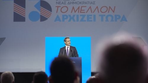 Premierul grec Kyriakos Mitsotakis: Ne confruntăm cu cel mai rău val de căldură din 1987