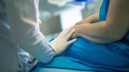 Inteligența artificială de la Google depășește medicii în diagnosticarea erupțiilor cutanate