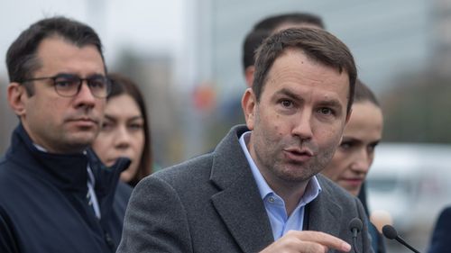 Cătălin Drulă cere ”măsuri urgente de oprire a risipei de la buget şi de scădere a taxelor pe muncă de la coaliţia PSD-PNL”