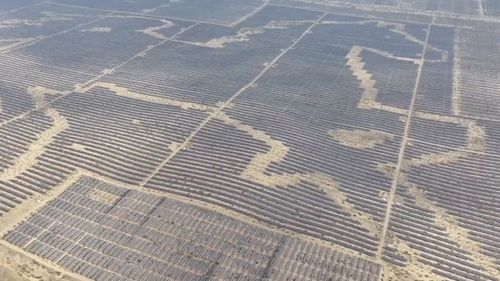 "Marele Zid Fotovoltaic": China își acoperă deșerturile cu panouri solare pentru a-și alimenta economia