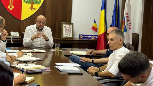 Liderii PSD din teritoriu pun presiune pe partid să voteze bugetul. Constantin Rădulescu (PSD Vâlcea): "Bugetul trebuie adoptat chiar dacă este nedrept!"