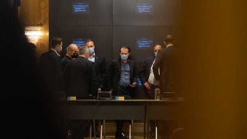 UPDATE Liberalii au votat cu majoritate conducerea rotativă, cu primul premier de la PNL/ Varianta lui Emil Boc, privind alte posibile nume de premieri liberali în afară de Florin Cîțu, nu a fost votată/ Boc, foarte dur în discuții cu Florin Cîțu